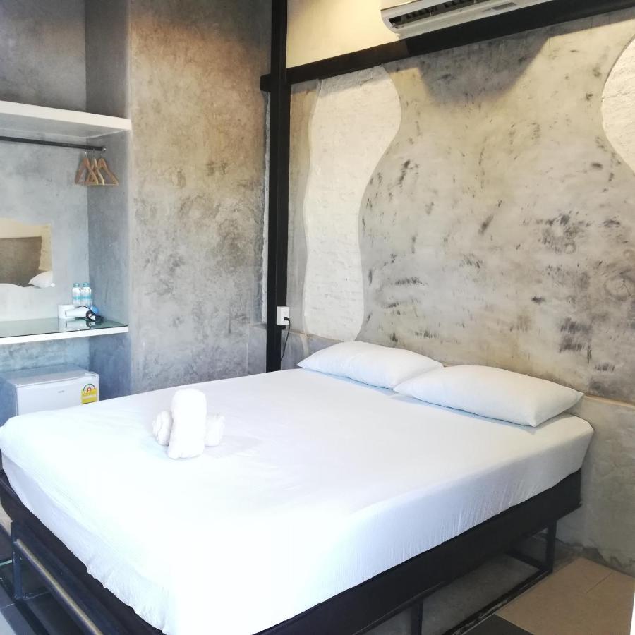 Hive 28 Apart otel Bangkok Dış mekan fotoğraf