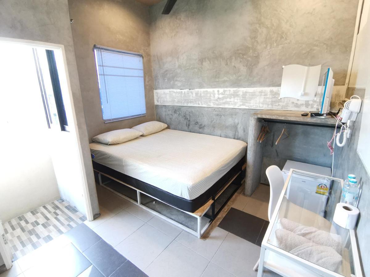 Hive 28 Apart otel Bangkok Dış mekan fotoğraf