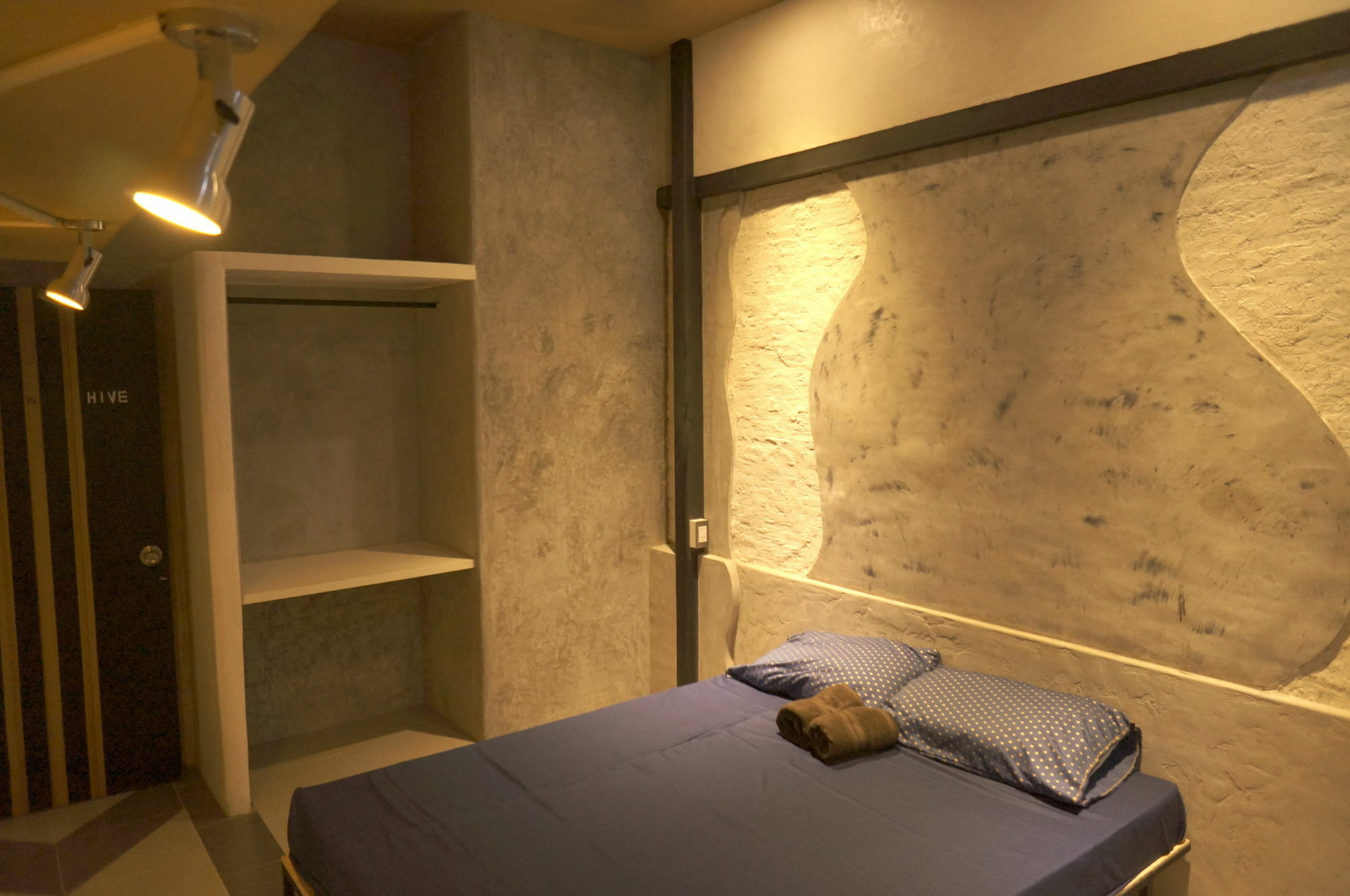 Hive 28 Apart otel Bangkok Dış mekan fotoğraf
